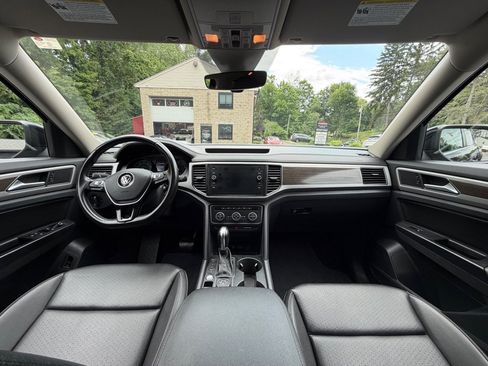 Used 2019 Volkswagen Atlas SE w/ Panoramic Sunroof Package AWD/4WD image 16
