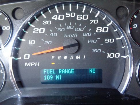 Used 2018 Chevrolet Express 3500 LS image 42