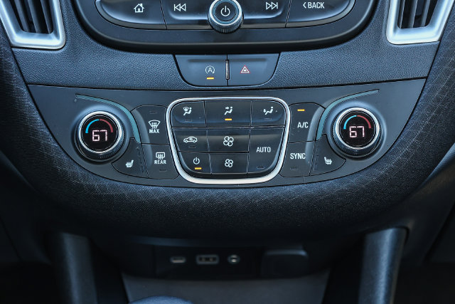 Used 2024 Chevrolet Malibu LT FWD image 14