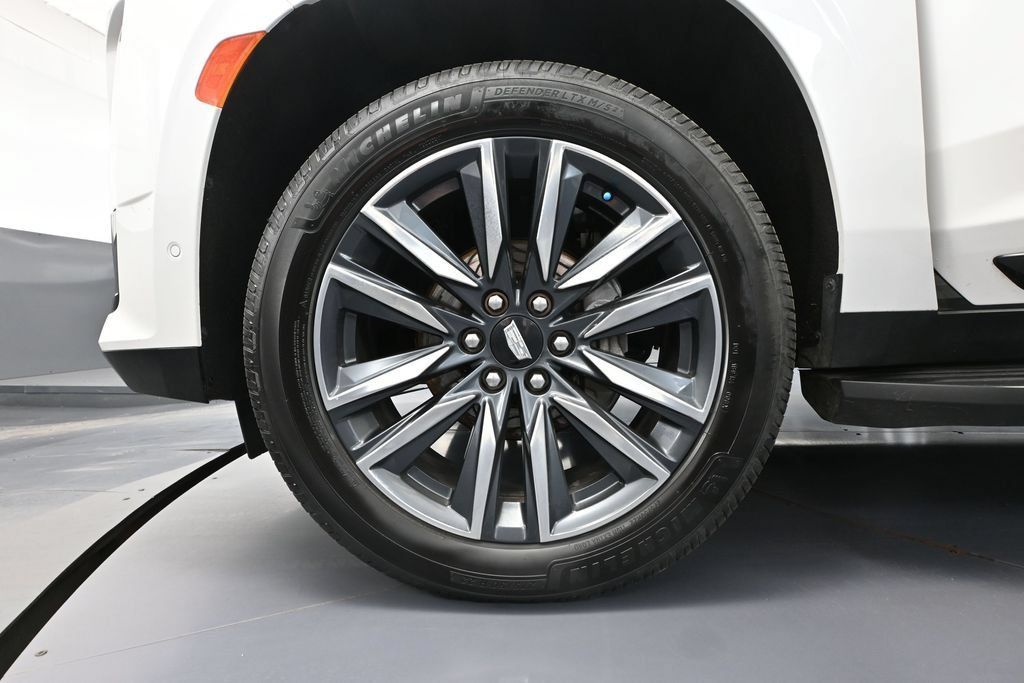 Used 2021 Cadillac Escalade ESV Sport w/ Heavy-Duty Trailer Package AWD/4WD image 13