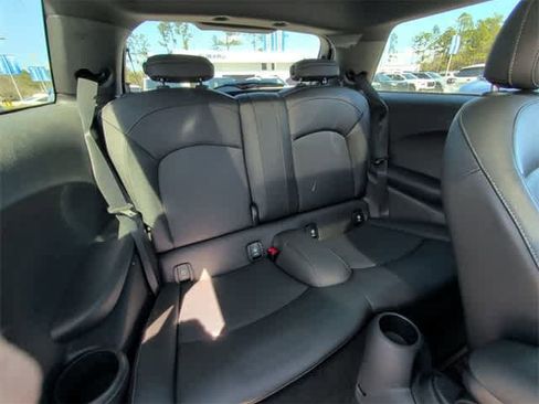 Used 2020 MINI Cooper 2-Door Hardtop image 17