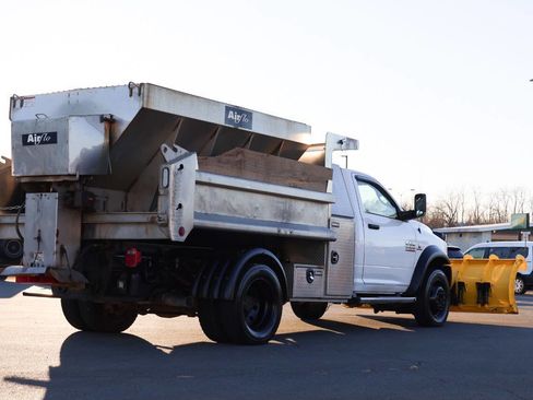 Used 2017 RAM 5500 Tradesman w/ Power & Remote Entry Group image 7