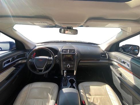 Used 2016 Ford Explorer Platinum AWD/4WD image 34