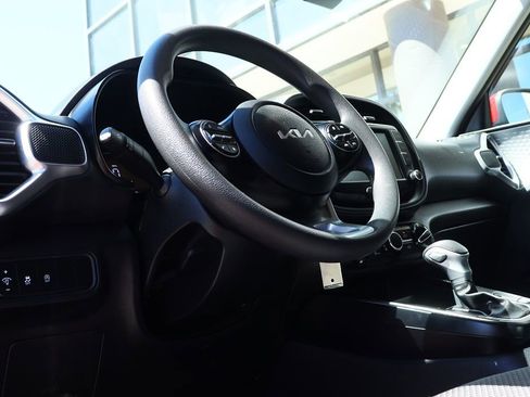 Used 2024 Kia Soul LX w/ Option Group 015 image 40