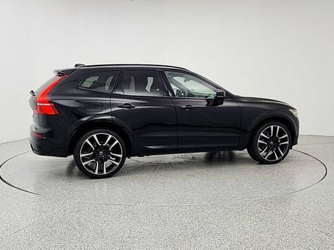 Certified 2023 Volvo XC60 B5 Ultimate w/ Climate Package AWD/4WD image 4