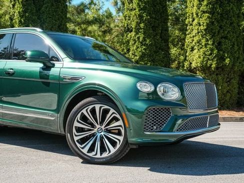 Used 2022 Bentley Bentayga AWD/4WD image 7