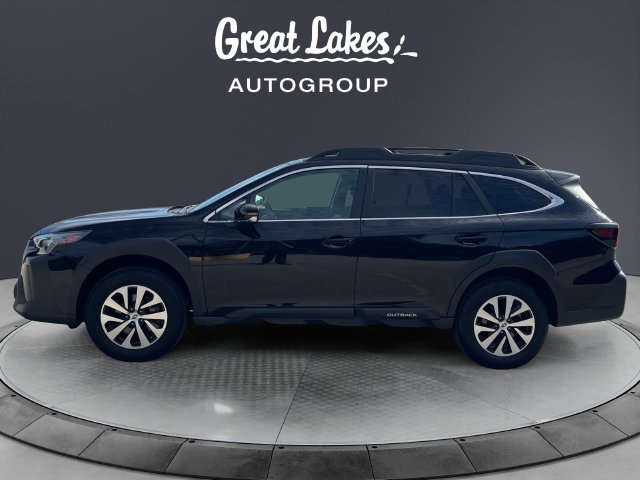 Used 2024 Subaru Outback Premium AWD/4WD image 2