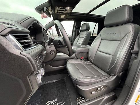 Used 2023 GMC Yukon Denali image 34