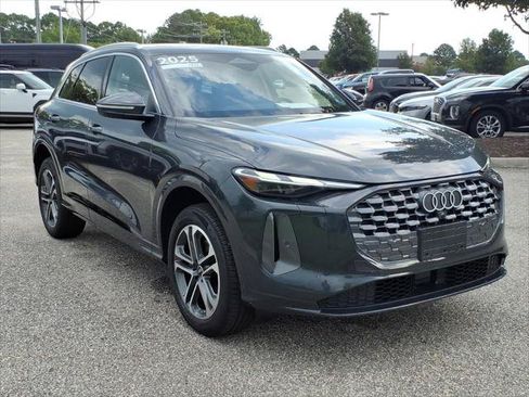 Certified 2025 Audi Q5 Premium w/ Convenience Package AWD/4WD image 5