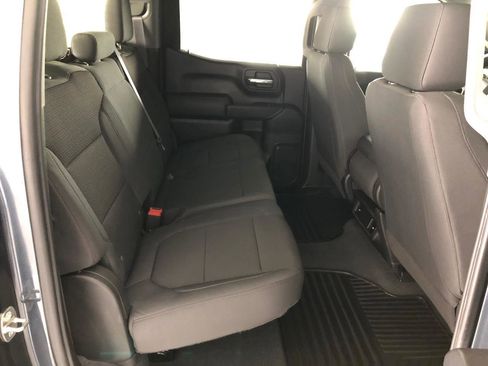 Used 2020 Chevrolet Silverado 1500 Custom w/ Custom Value Package AWD/4WD image 10
