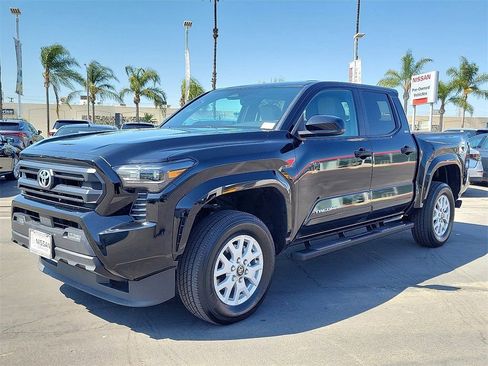 Used 2024 Toyota Tacoma SR5 image 28