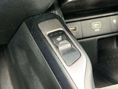 Used 2023 Kia Sorento S w/ Panoramic Sunroof Package AWD/4WD image 25