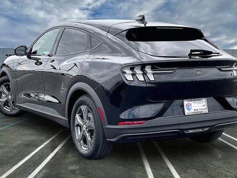 Used 2021 Ford Mustang Mach-E Select RWD image 10