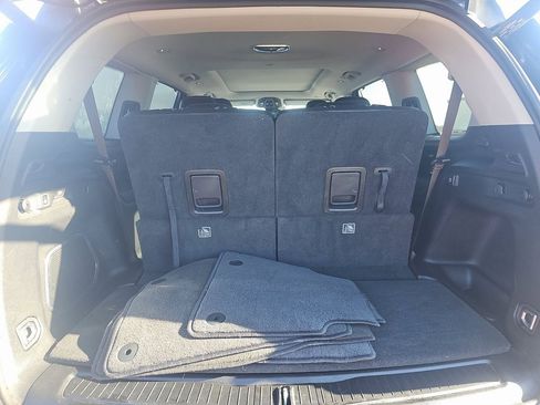 Used 2023 Jeep Grand Cherokee L Limited w/ Luxury Tech Group II image 8