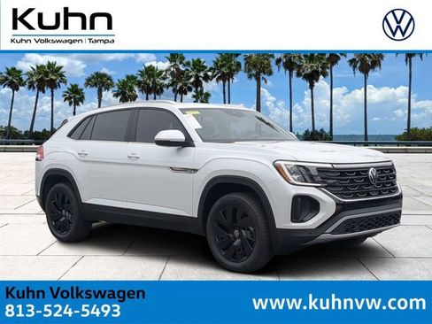 New 2026 Volkswagen Atlas Cross Sport SE image 1
