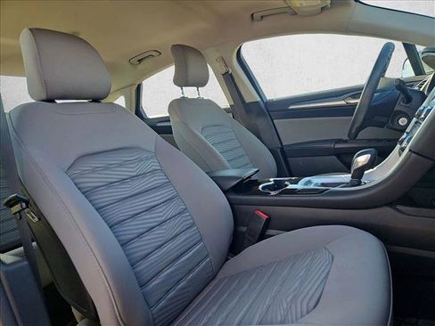 Used 2016 Ford Fusion S image 16