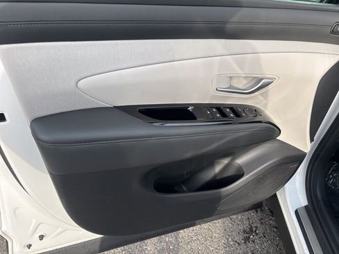 New 2026 Hyundai Tucson Limited image 15