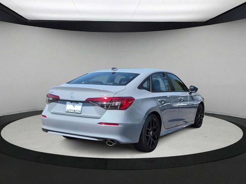 Used 2023 Honda Civic Sport image 8