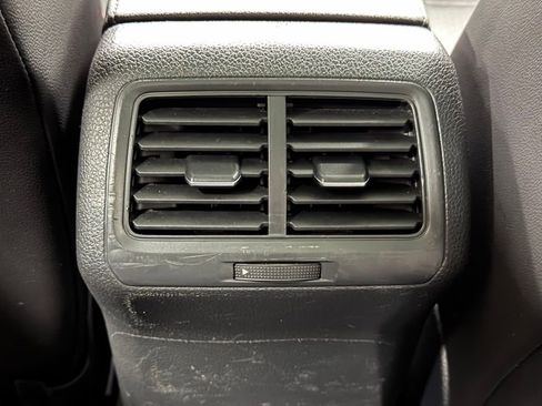 Used 2019 Volkswagen Golf Alltrack SE image 21