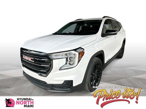 Used 2023 GMC Terrain SLE w/ Driver Convenience Package FWD image 1