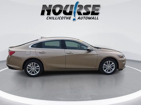 Used 2018 Chevrolet Malibu LT FWD image 9