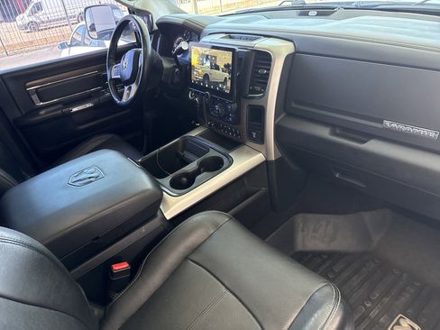 Used 2018 RAM 2500 Laramie w/ Convenience Group image 18
