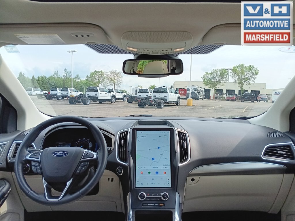 Used 2023 Ford Edge Titanium w/ Equipment Group 301A AWD/4WD image 28