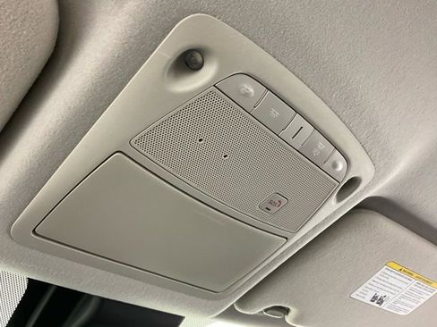 Used 2018 Nissan Leaf SL w/ SL Technology Package image 22