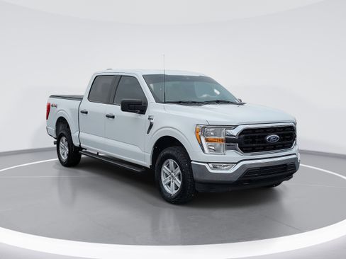 Used 2021 Ford F150 XLT w/ Equipment Group 301A Mid image 2