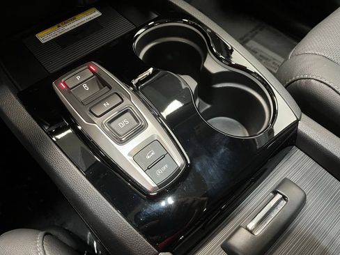 Used 2022 Honda Pilot Elite image 7