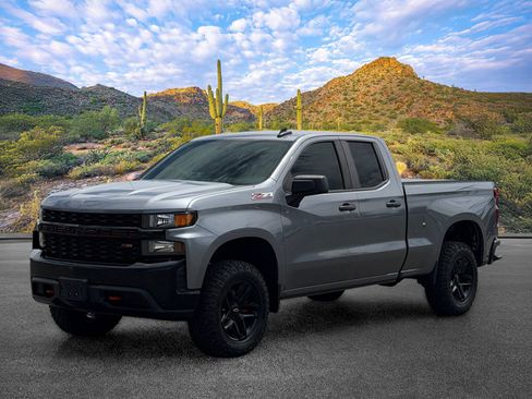 Used 2019 Chevrolet Silverado 1500 Custom Trail Boss w/ Custom Convenience Package AWD/4WD image 9