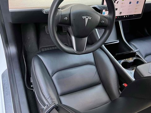 Used 2020 Tesla Model 3 Standard Range Plus image 84