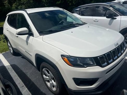 Used 2020 Jeep Compass Latitude w/ Popular Equipment Group FWD image 1