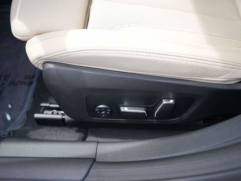 Used 2025 BMW i4 xDrive40i w/ M Sport Package AWD/4WD image 14