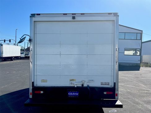 Used 2017 Chevrolet Express 3500 image 24