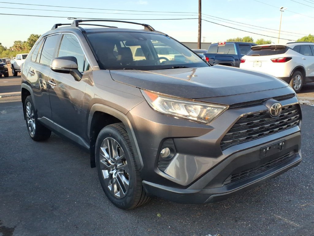 Used 2021 Toyota RAV4 XLE Premium FWD image 1