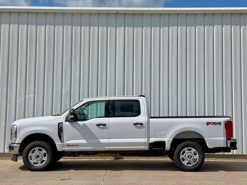 New 2026 Ford F250 XLT AWD/4WD image 3