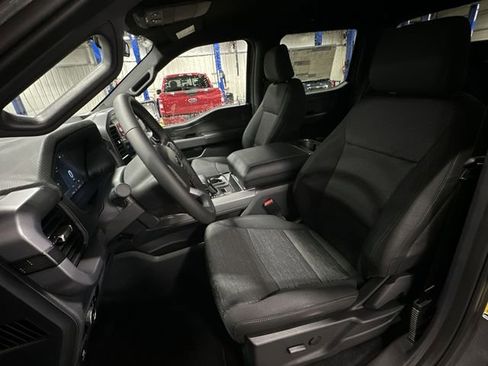 New 2026 Ford F150 XLT w/ XLT Black Appearance Package AWD/4WD image 17