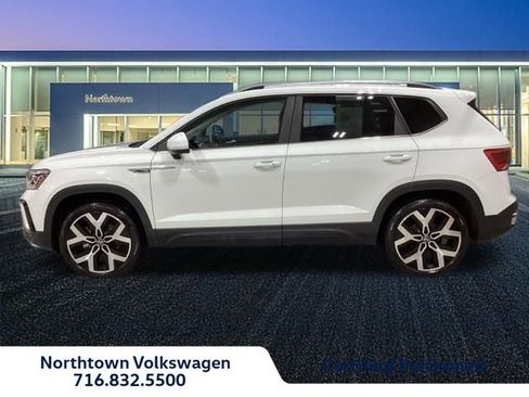 Certified 2023 Volkswagen Taos SEL image 2