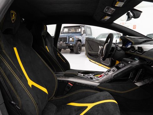 Used 2019 Lamborghini Huracan Performante image 27