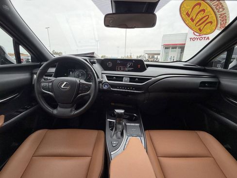 Used 2022 Lexus UX 250h w/ Accessory Package (Z2) image 26