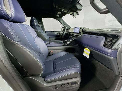 New 2026 INFINITI QX80 4WD w/ Sport Exterior Package image 35