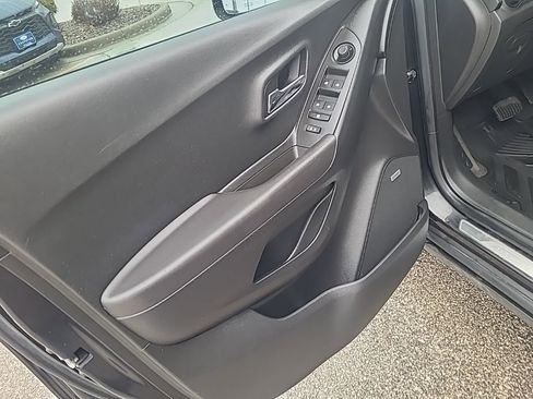 Used 2016 Chevrolet Trax LTZ w/ Midnight Edition image 10