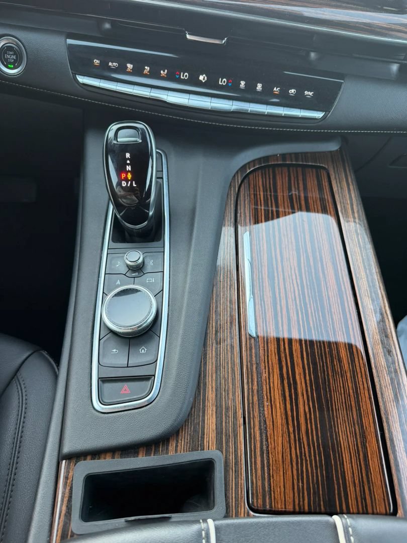 Used 2021 Cadillac Escalade Luxury RWD image 31