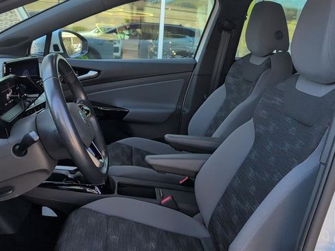 Used 2022 Volkswagen ID.4 Pro image 10