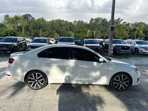 Used 2013 Volkswagen Jetta GLI Autobahn FWD image 18