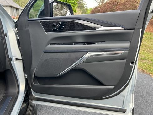 Used 2025 Cadillac Escalade IQ Sport 1 w/ Smart Trailering package AWD/4WD image 69