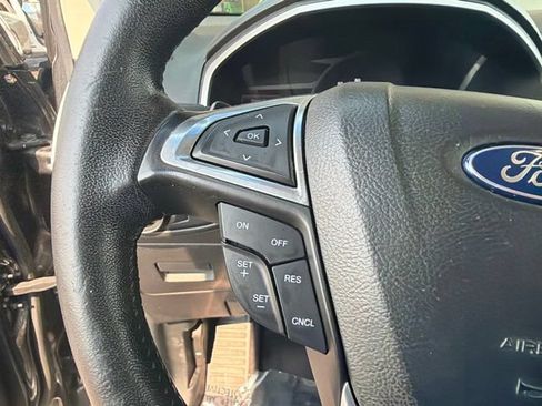 Used 2016 Ford Edge SEL w/ Equipment Group 201A AWD/4WD image 21