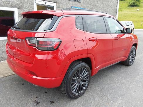 Used 2022 Jeep Compass Limited w/ (RED) Package AWD/4WD image 3