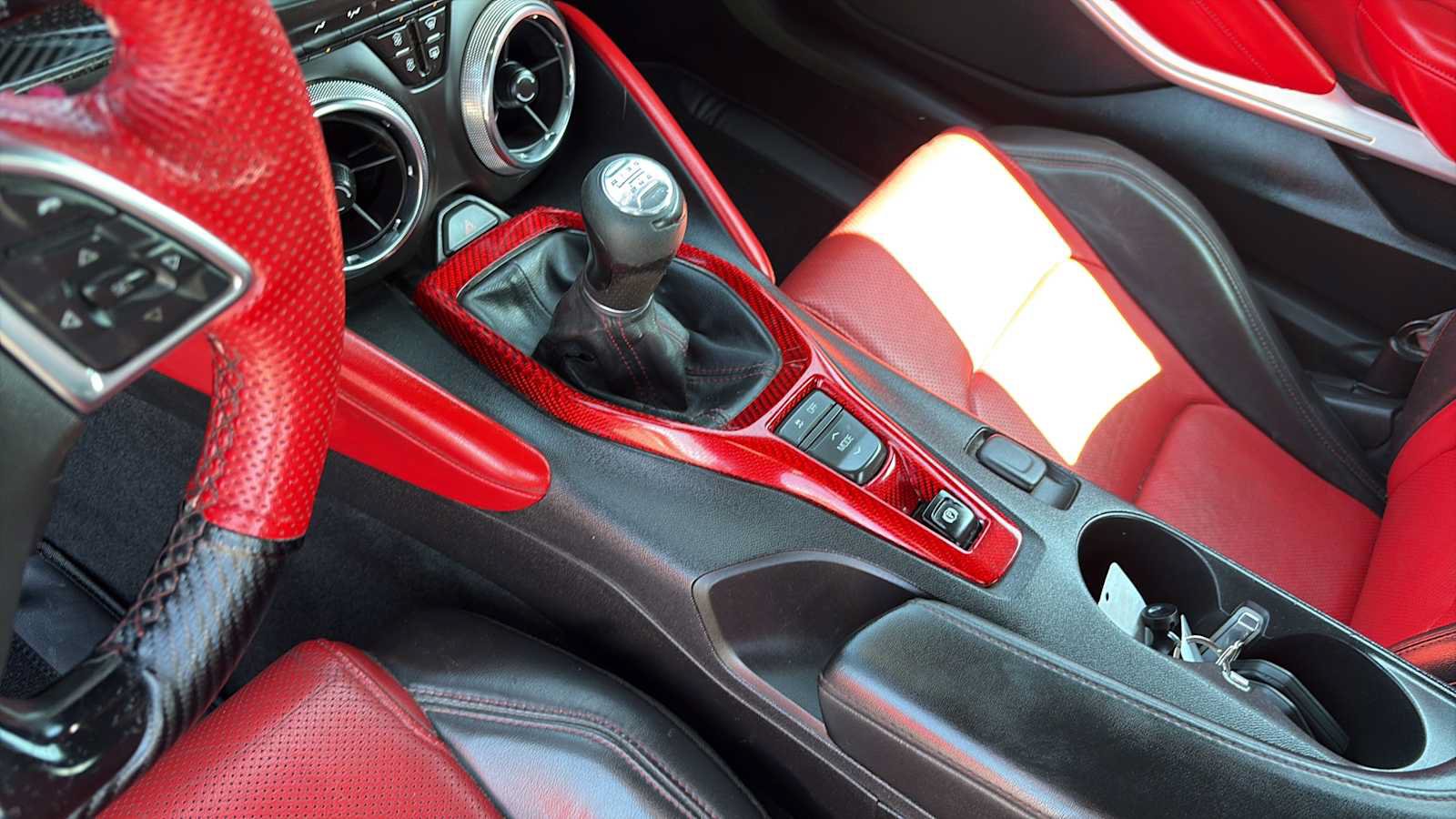 Used 2017 Chevrolet Camaro LT RWD image 18